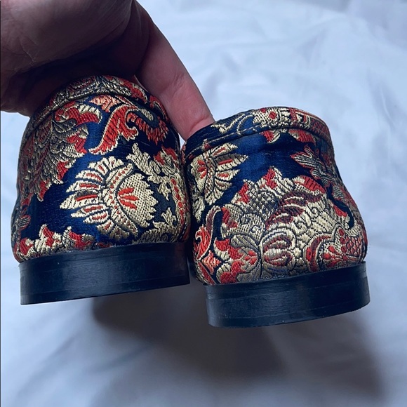 Urban Outfitters Tapestry Loafers. Size 11. - Picture 7 of 10